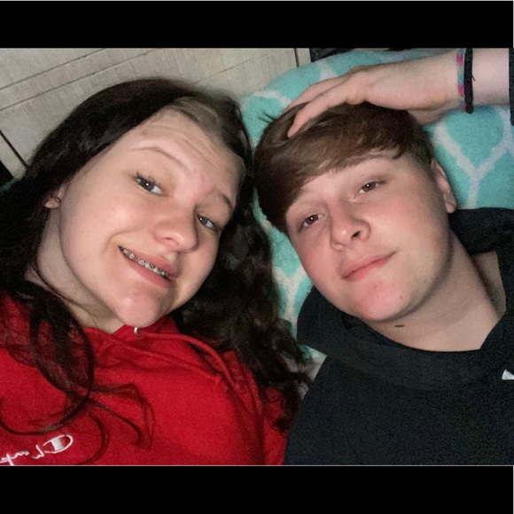 Meet your Posher, Kennedi - Picture 1 of 1